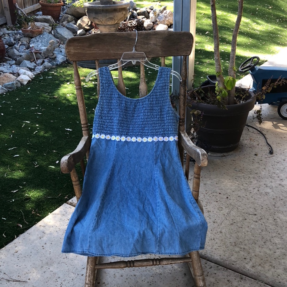 Dress - Picture 2 of 5